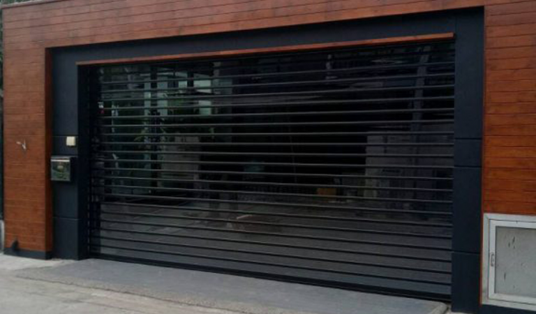 ผลงานประตูม้วน