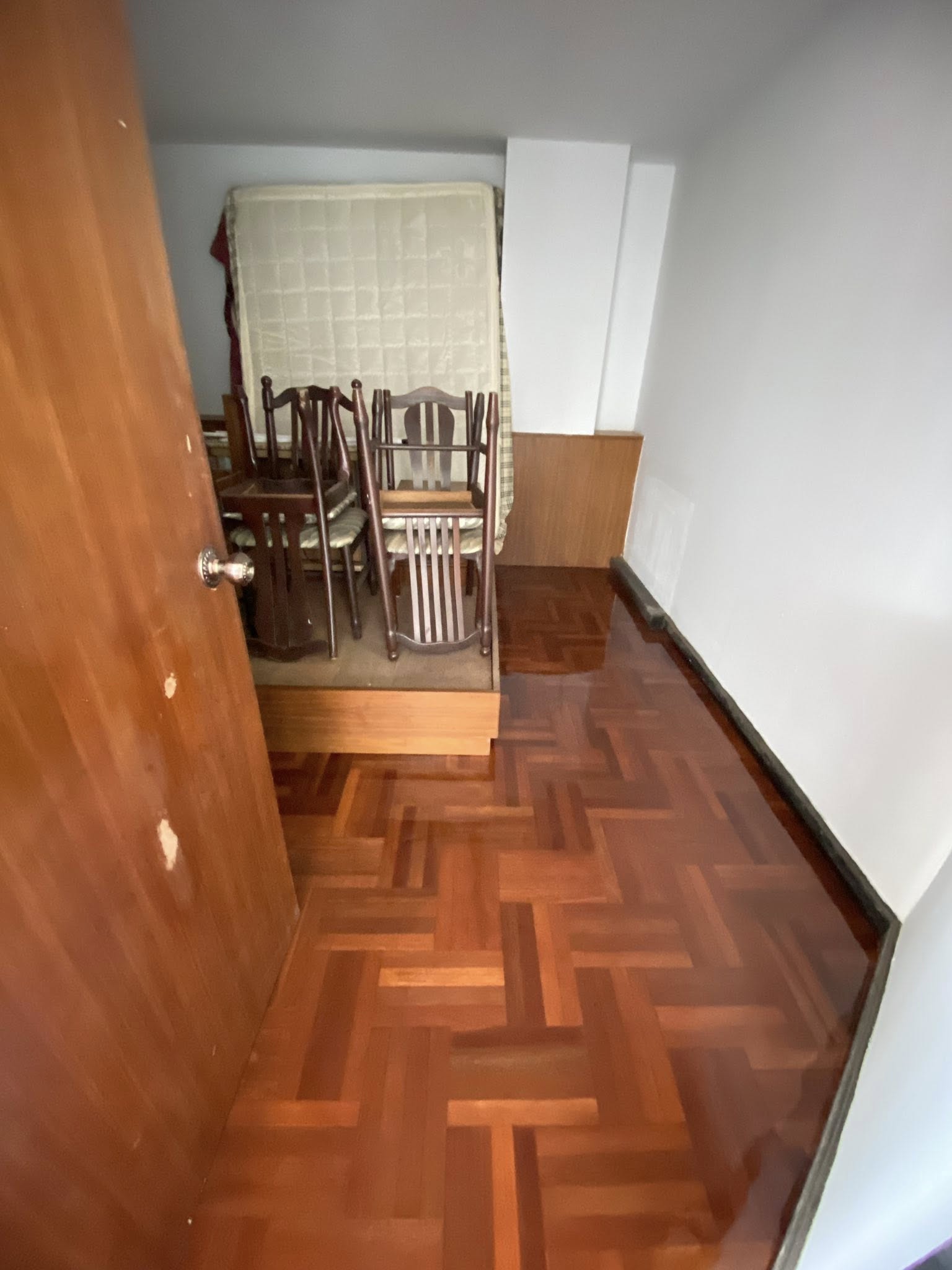 งานติดตั้งพื้นไม้