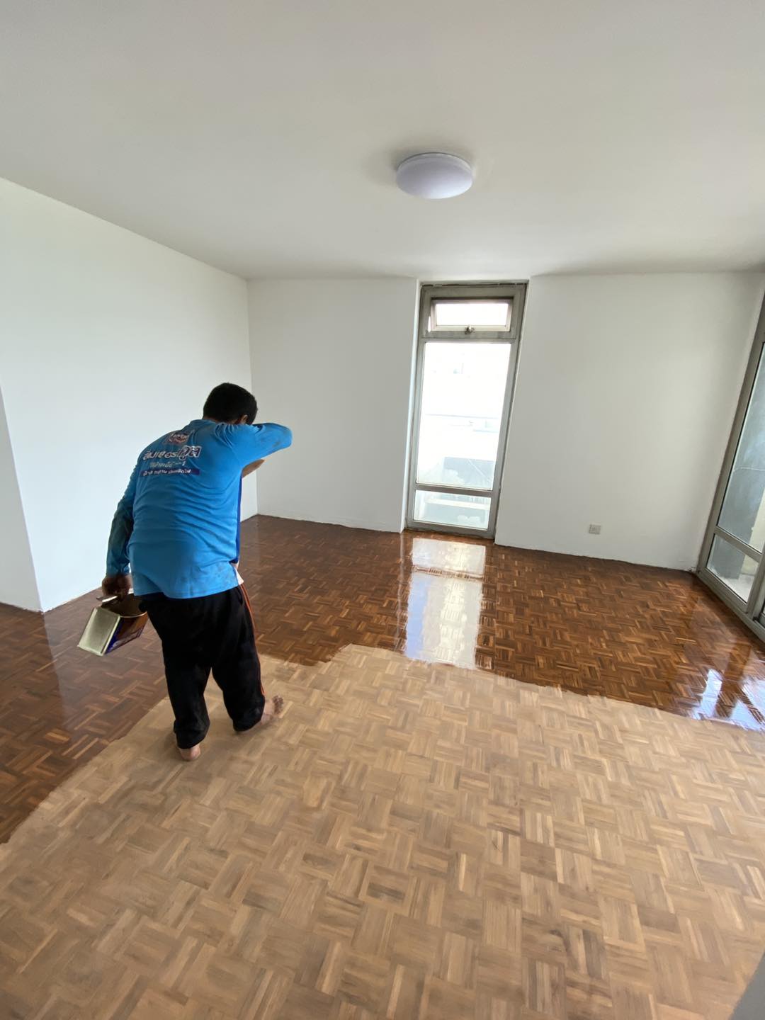 ผลงานขัดและเคลือบ