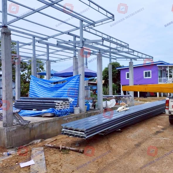 บางกอกเมทัลชีท ผลงาน 6 — หลังคาเมทัลชีทพียูโฟม